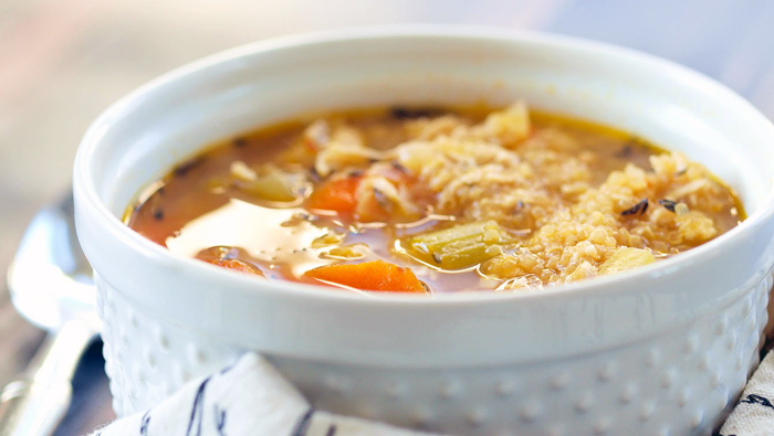 zuppa-quinoa-pollo-verdure