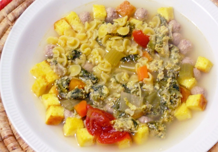 Brodo-di-Pasqua-e-pizza