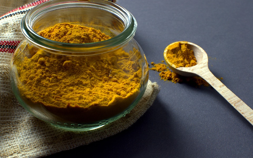 Curcuma: storia e proprietà di una spezia di tendenza!